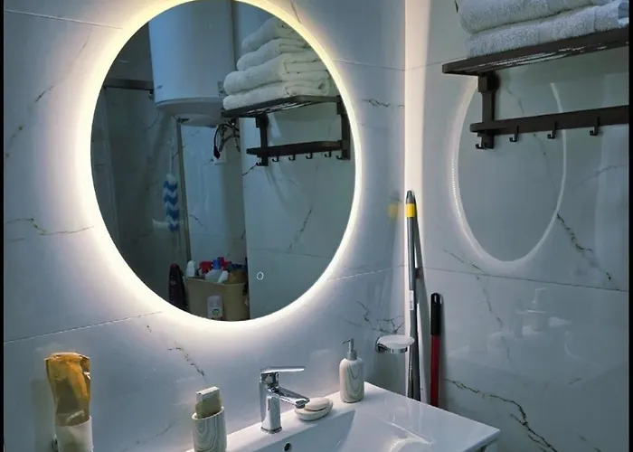 アパート Sun-kissed Memories, Winter On The ゴーレム