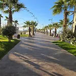 Sun-Kissed Memories- Beach Apartament Qerret Apartment *