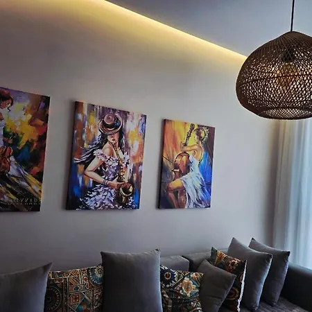 Sun-kissed Memories, Winter On The Apartamento *