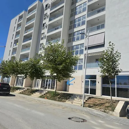 Sun-Kissed Memories, Qerret Beach Apartmán