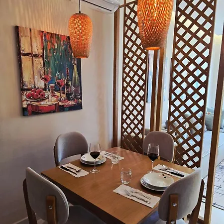 Apartamento Sun-kissed Memories, Winter On The Golem (Tirana)