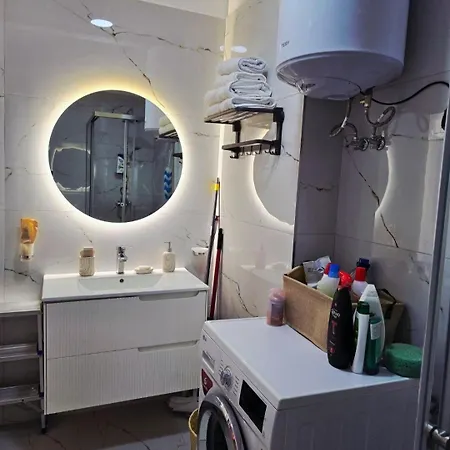 Sun-kissed Memories, Winter On The Apartamento *