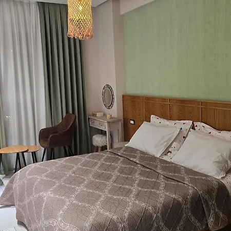 Sun-kissed Memories, Winter On The Apartamento *