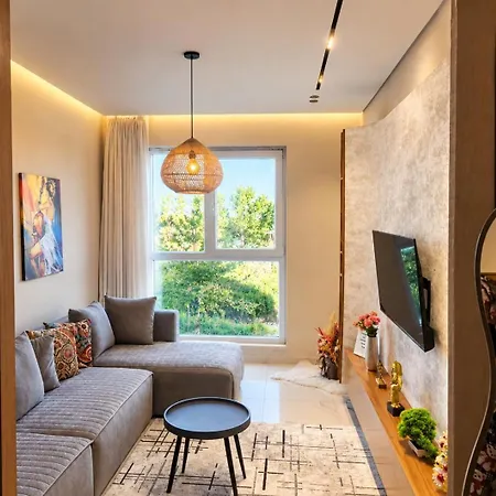 Apartment 60 Seconds Walk To The